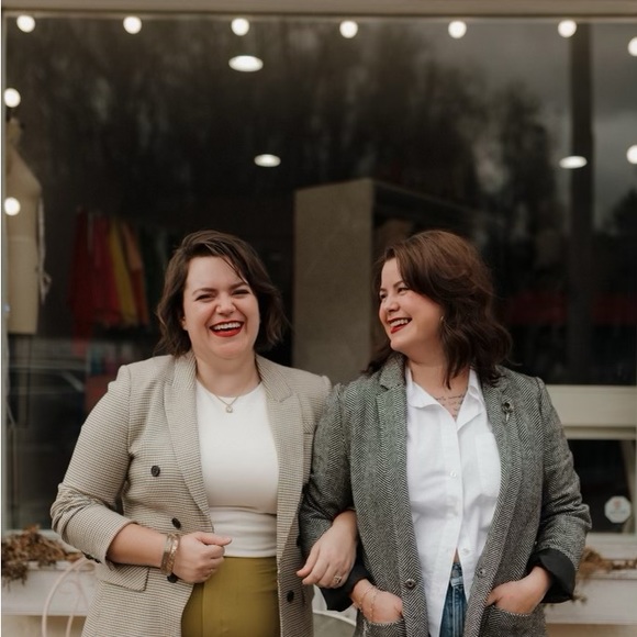 10% OFF EVERYTHING - Picture 4 of 5